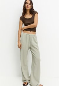 PULL&BEAR - WIDE LEG - JOGGER - Stoffhose - khaki Thumbnail-Bild 1