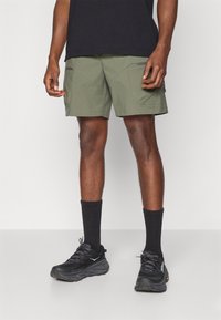 Peak Performance - CARGO - Outdoor shorts - pine needle Thumbnail Image 1