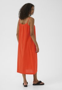 Kaffe KAPAULINE - Freizeitkleid - grenadine