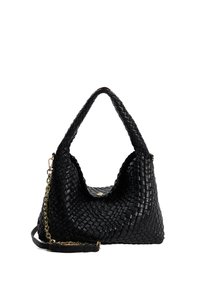 Geweven zwarte leren handtas in hobo-vorm, met een kettingaccent op de schouderriem en een veilige knoopsluiting aan de voorkant.