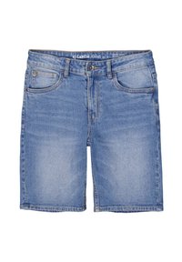 Pantalones cortos de mezclilla en azul claro con un corte relajado, que cuentan con cinco bolsillos y un suave desgaste. Cintura estándar con cierre de botón y cremallera.