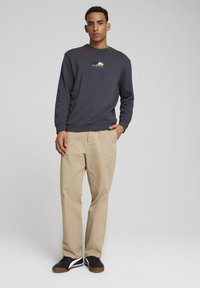 Puma BETTER CREW - Pusa - galactic gray