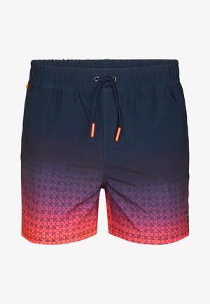Heren zwembroek met marineblauwe elastische tailleband, trekkoord en een verloopmotief dat vervaagt van donkerblauw naar rood met kleine geometrische vormen.