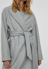 Vero Moda Abrigo clásico - light grey