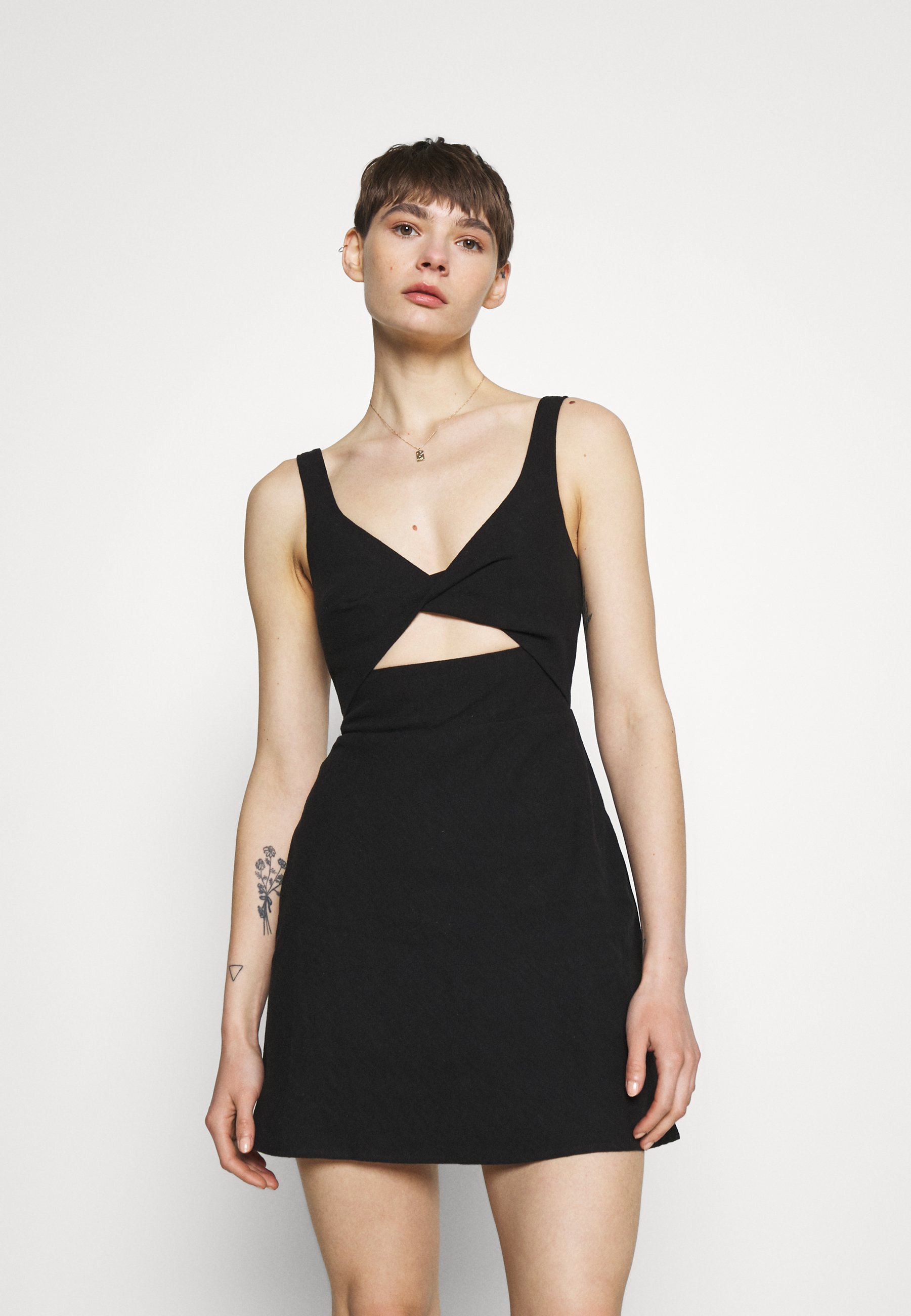 bec and bridge black mini