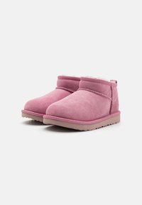 UGG CLASSIC ULTRA MINI - Klasiski puszābaki - dusty orchid