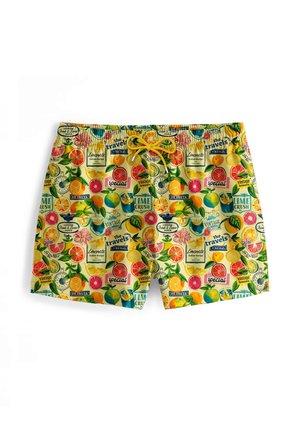 Costumi da bagno con uno sfondo giallo brillante e un motivo di frutta agrumata, con etichette e elementi di testo in vari colori.