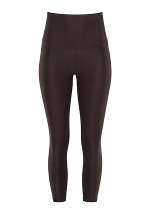 Legginsy w wysokim stanie, dopasowane w ciemnym brązie, wykonane z gładkiego, elastycznego materiału, bez widocznych wzorów czy akcentów.