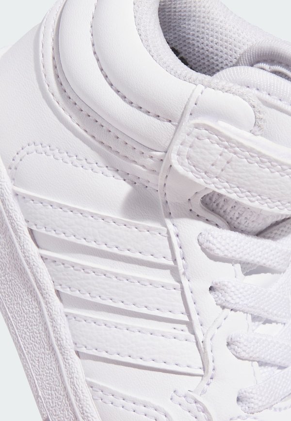 HOOPS 4.0 MID – Trainingsschuh