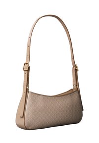 Borsa a tracolla in pelle beige con design curvo, motivo geometrico sottile, tracolla regolabile e dettagli in metallo color oro.