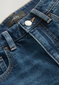 TALL FIT - KNEE LENGTH BERMUDA  - Lühikesed teksad - inky blue