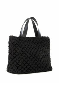Borsa a tracolla nera in crochet con un design a trama texturizzata e manici in pelle. Presenta una chiusura con zip e ampio spazio per trasportare oggetti.