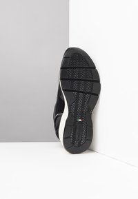 nero giardini basket