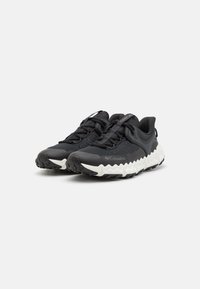 Columbia VOYAGER FLX - Hikingschuh - black/sea salt