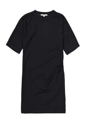 Schwarzes T-Shirt-Kleid aus weicher Baumwolle in lockerer Passform, mit kurzen Ärmeln, Rundhalsausschnitt und einer dezenten Seitentasche. Glatte Textur, ohne Muster.