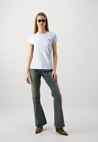 Abercrombie & Fitch ICON CREW 5 PACK - T-shirt basique - white/navy/black/green/pink