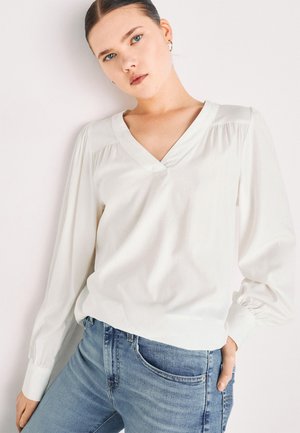 ONLY ONLELLA V NECK - Bluse - cloud dancer