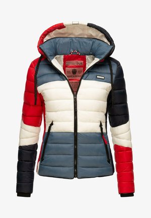 Abrigo acolchado con capucha, que presenta bloques de color horizontales en rojo, blanco, azul y marino. Cierre de cremallera con bolsillos laterales y tejido texturizado.