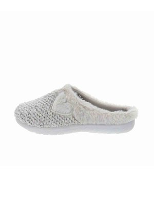 Ciabatta grigia lavorata a maglia con un rivestimento di pelliccia, caratterizzata da un design a forma di cuore e una suola in gomma bianca. Texture morbida su tutta la superficie.