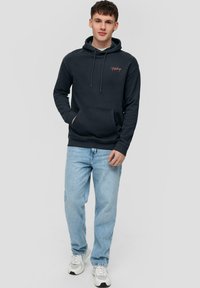 QS - Bluza z kapturem