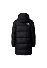 Mustast pehmendusega kapuutsiga talvejope pikkade varrukatega, horisontaalse tikandiga ja valge The North Face'i logoga ülemise parema seljapoolse osa peal.