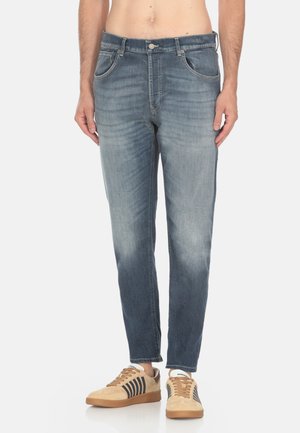 DIAN - Jeans Tapered Fit - light blue denim
