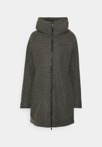 Cappotto grigio scuro con zip completa, cappuccio e maniche lunghe. Presenta una texture sottile e un piccolo accento verde vicino all'orlo.