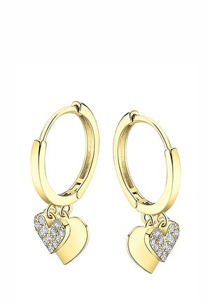 Boucles d'oreilles en or jaune en forme de cercle, ornées de deux pendentifs en forme de cœur, l'un décoré de strass transparents et l'autre au fini lisse et poli.