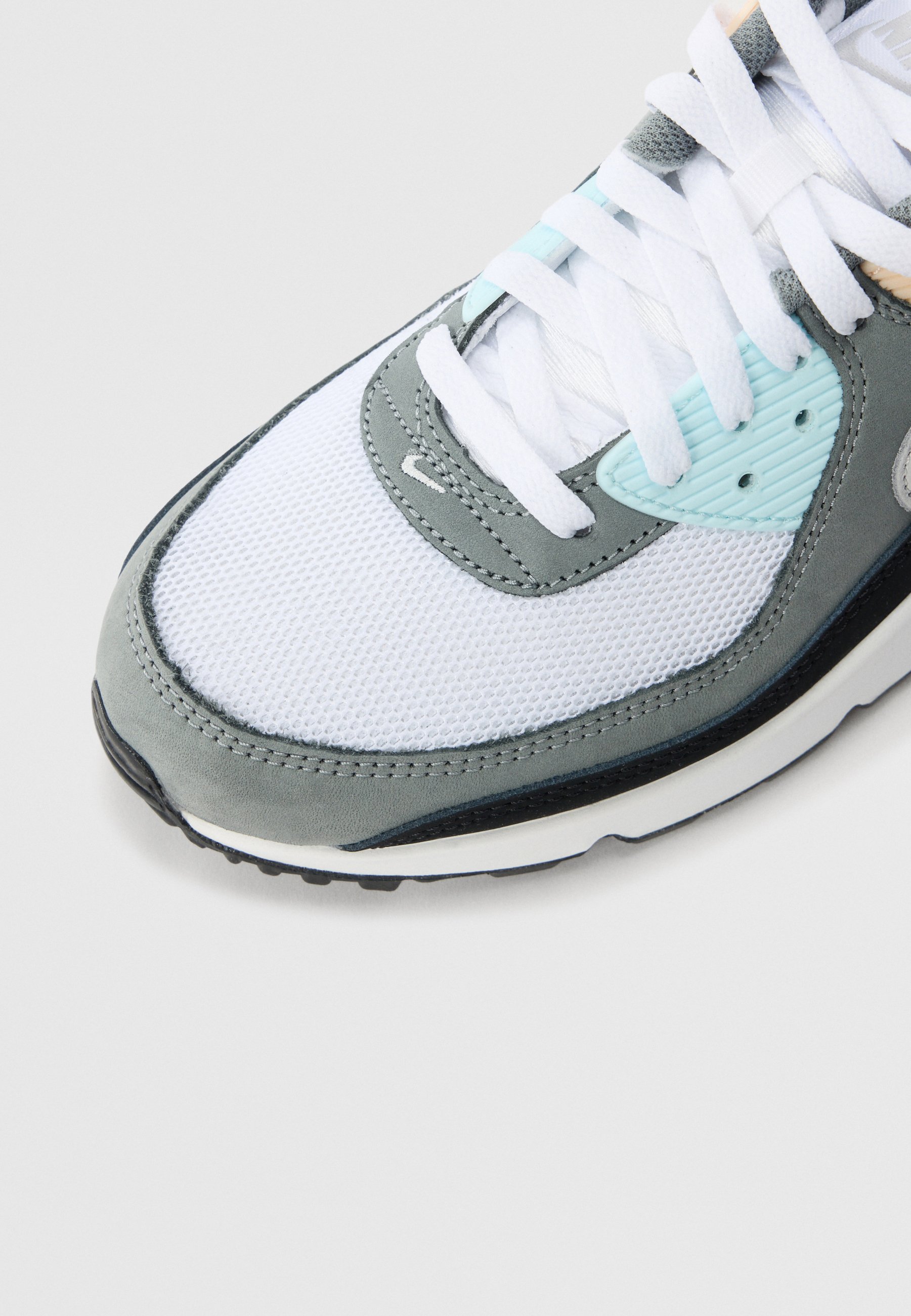 womens air max 90 easter