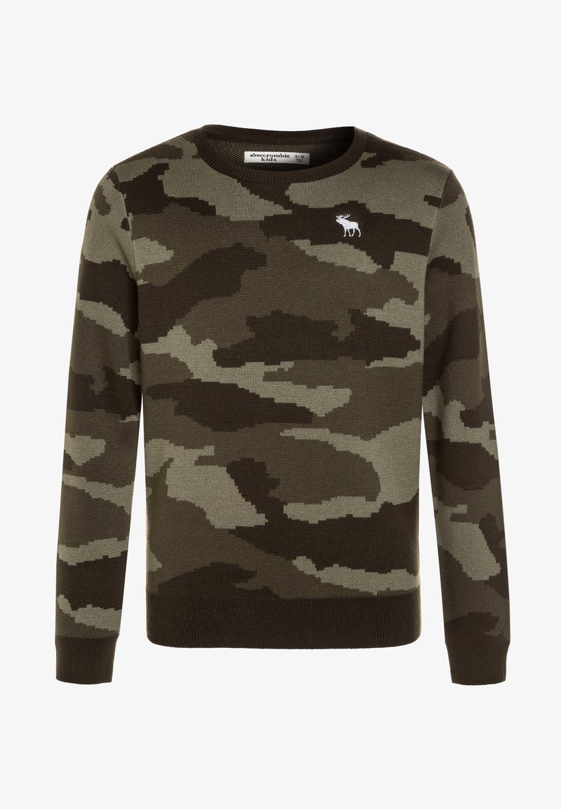 Sweter w kolorze oliwkowym w kamuflaż, z okrągłym dekoltem, wykonany z dzianiny. Posiada małe białe logo łosia na piersi i ściągacze przy mankietach.