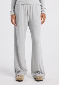 Ei valittu, light grey