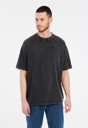 Protest PRTMATT - T-shirt basic - true black