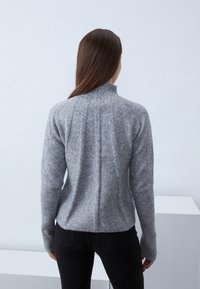 Anna Field Sweter