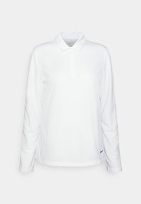 Polo shirt Nike bianco a maniche lunghe con colletto abbottonato e piccolo logo swoosh nero vicino all'orlo su uno sfondo neutro.