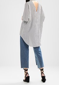 River Island Camicia - black