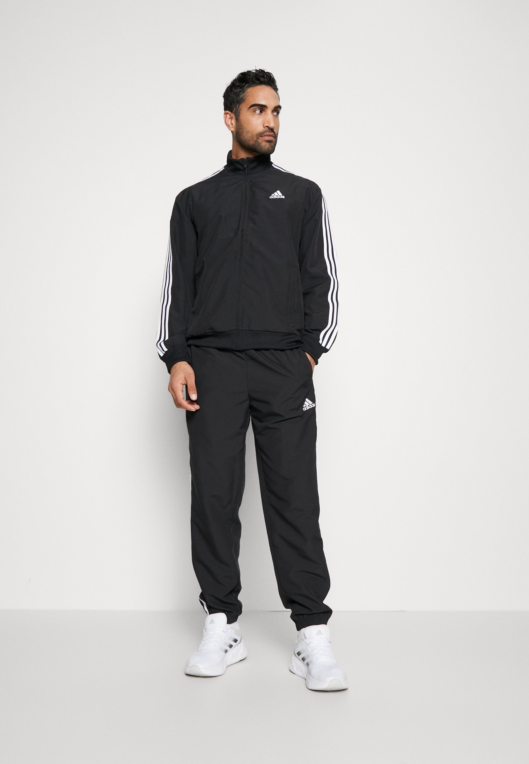 Adidas Sportswear BASIC TRACKSUIT Dressikomplekt Black must Adidas Sportswear BASIC TRACKSUIT Dressikomplekt Black must