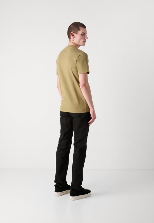 HEAVY REGULAR  - Basic T-shirt - gothic olive4