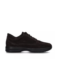 Scarpa in suede marrone scuro con punta arrotondata, suola in gomma nera e cuciture a contrasto, dotata di sei passanti per i lacci.