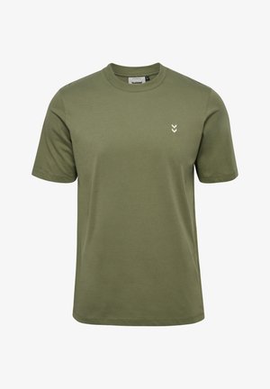 Olivgroen T-shirt van katoen, met een ronde hals, korte mouwen en een klein wit chevron-logo op de linkerborst.