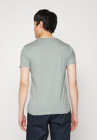 Marc O'Polo SHORT SLEEVE ROUND NECK - T-shirt básica - fermented fern
