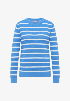 Niebieski sweter dziany z poziomymi białymi paskami, okrągłym dekoltem oraz długimi rękawami zakończonymi ściągaczami na mankietach i u dołu.