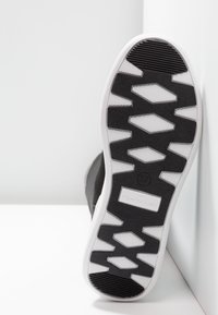 TOM TAILOR DENIM Botas mosqueteras - black