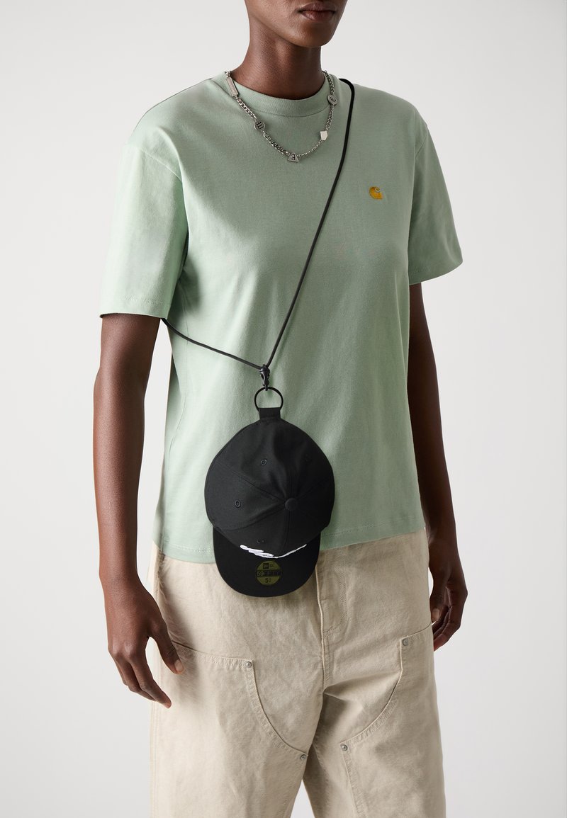 New Era - 59FIFTY® CAP POUCH UNISEX - Cross body bag - black, Enlarge