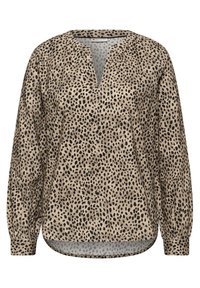 Langærmet bluse i beige stof med sort leopardprint, med en v-halsudskæring, knaplukning og buet kant for en afslappet pasform.
