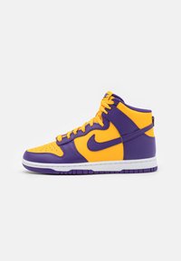 Nike Sportswear DUNK RETRO - Sapatilhas de cano alto - court purple/university gold/white