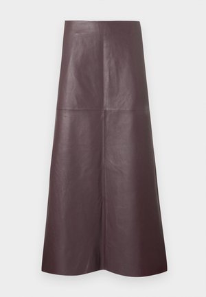 Gonna midi in pelle marrone con texture liscia, sagoma svasata, vita alta e linee pulite, con dettaglio della cucitura frontale.