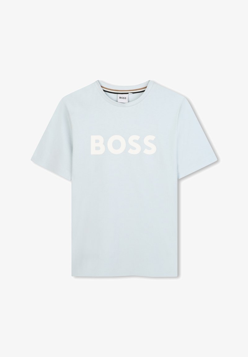 Lichtblauwe T-shirt met korte mouwen, gemaakt van zachte katoen, met een prominent wit "BOSS" logo op de voorkant. Casual fit, ronde hals.