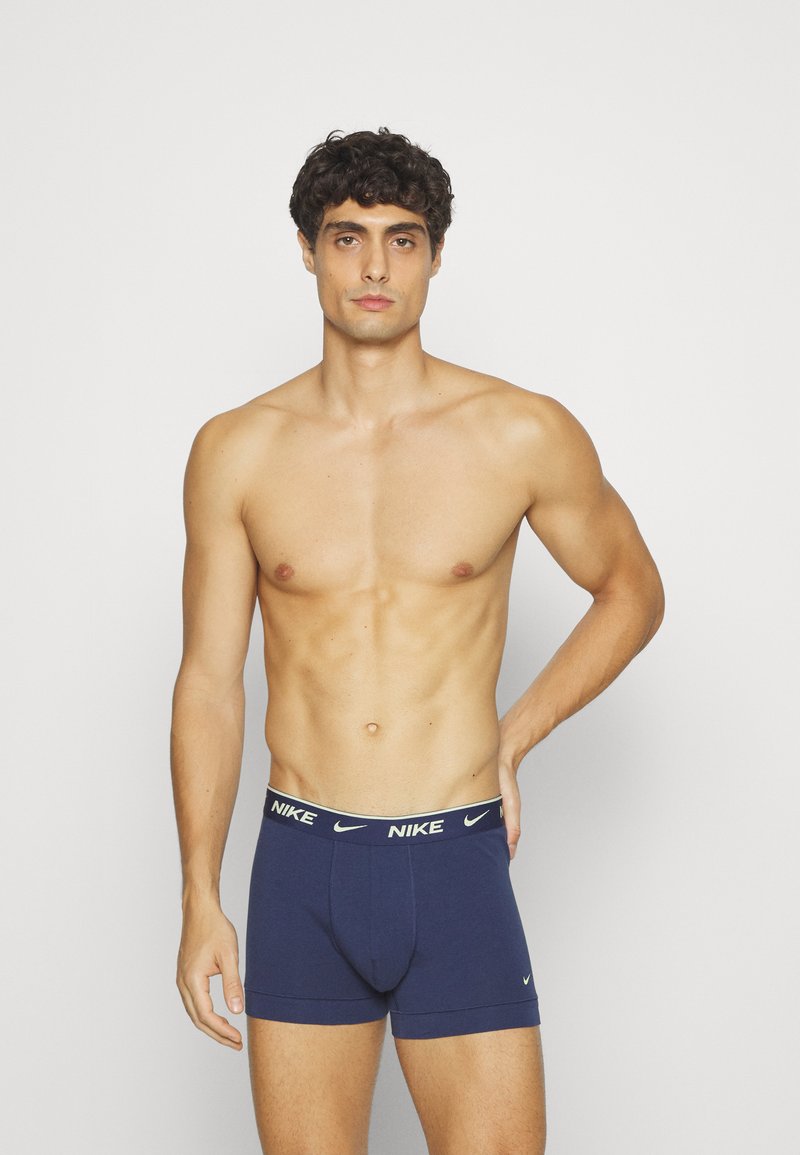Nike Underwear TRUNK 3 PACK - Boxer brief - polar/luminous green/midnight navy
