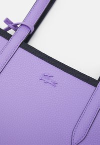 Lacoste ANNA SET - Saco de mão - black/lilac