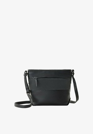 Czarna torebka na ramię z teksturowanej skóry i gładkimi akcentami, z kieszenią na zamek z przodu i regulowanym paskiem.